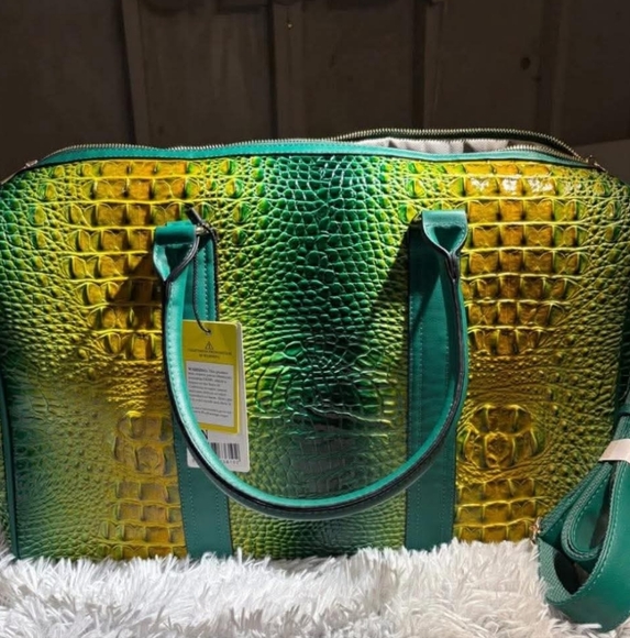 simplyunique571